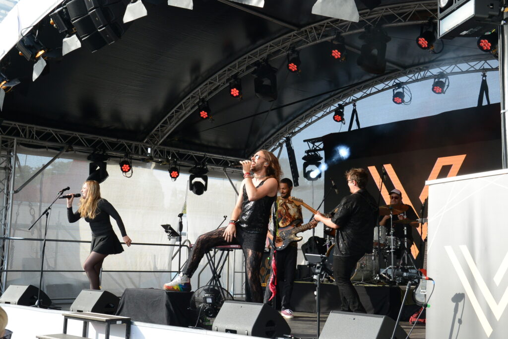 Coverband Vergeben auf der Bühne